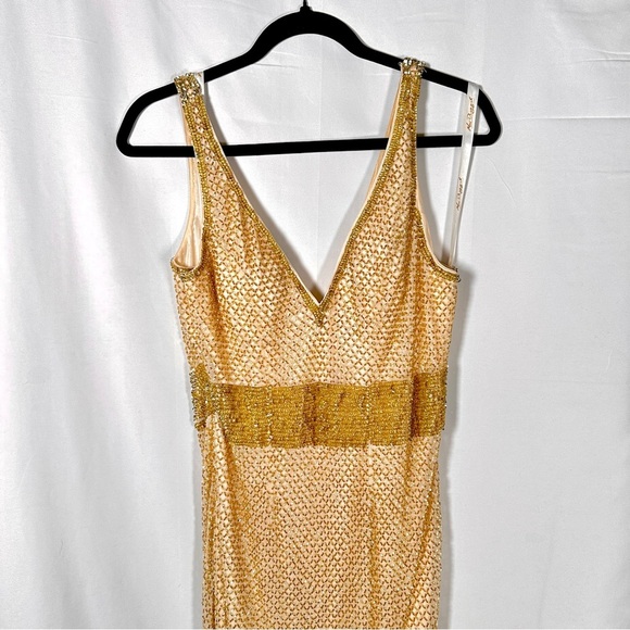 Mac Duggal Beaded V-Neck Evening Gown Gold Size 10 - Picture 5 of 16